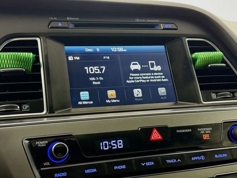 Used 2016 Hyundai Sonata Sport w/ Option Group 1V image 14