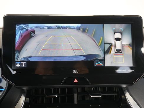 Used 2021 Toyota Venza Limited w/ Advanced Technology Package image 23