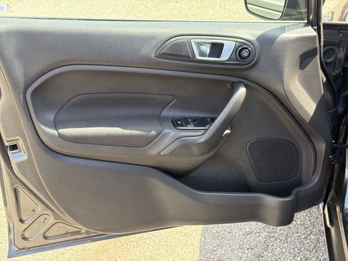 Used 2016 Ford Fiesta SE FWD image 17