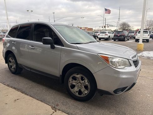 Used 2014 Subaru Forester 2.5i image 3