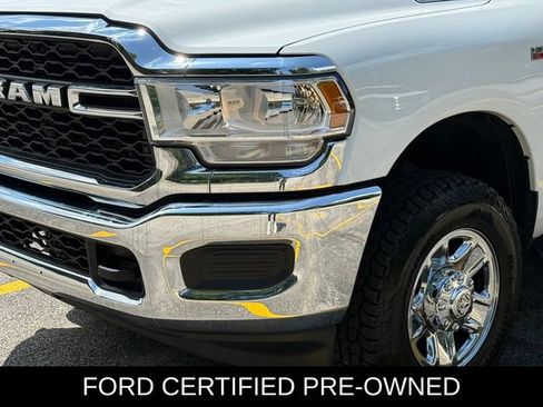 Used 2022 RAM 3500 Tradesman w/ Chrome Appearance Group AWD/4WD image 10
