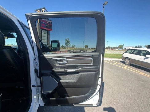 Used 2025 RAM 1500 Laramie AWD/4WD image 23