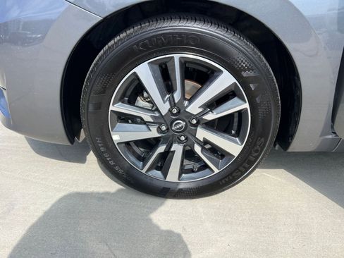 Used 2025 Nissan Versa SV FWD image 35