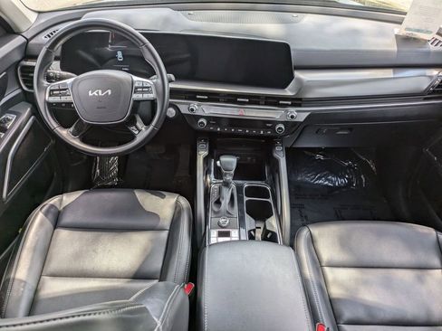 Used 2025 Kia Telluride S image 24