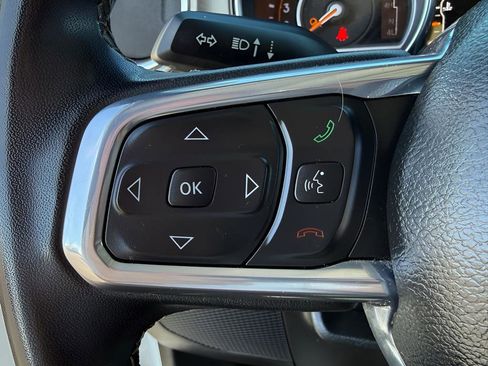 Used 2023 Jeep Gladiator Overland image 16