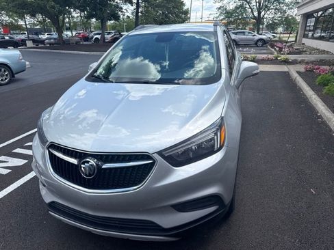 Used 2018 Buick Encore Preferred FWD image 3