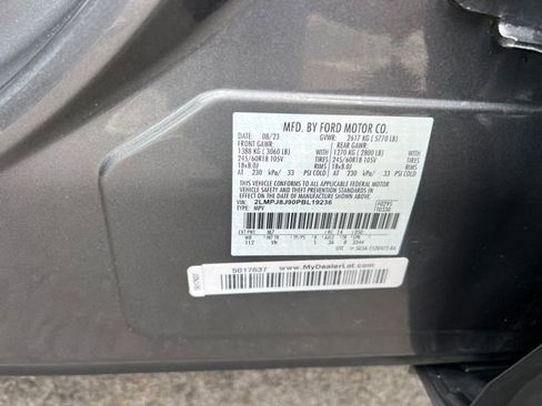 Used 2023 Lincoln Nautilus AWD w/ Premium Package image 24