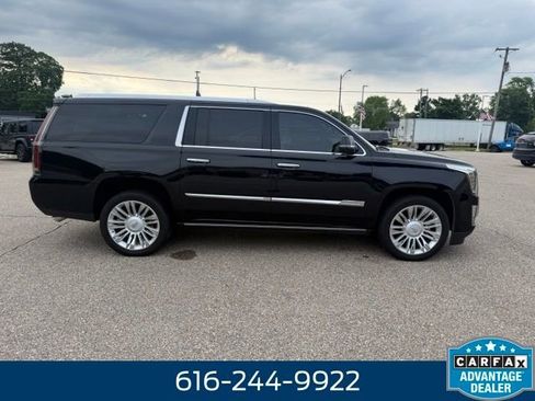 Used 2015 Cadillac Escalade ESV Premium AWD/4WD image 10