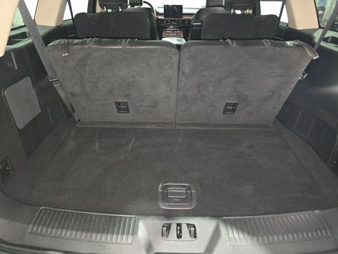 Used 2022 Lincoln Aviator Reserve w/ Elements Package Plus AWD/4WD image 11