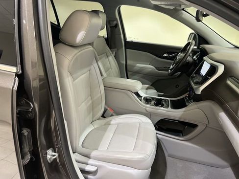 Used 2020 GMC Acadia SLT image 25