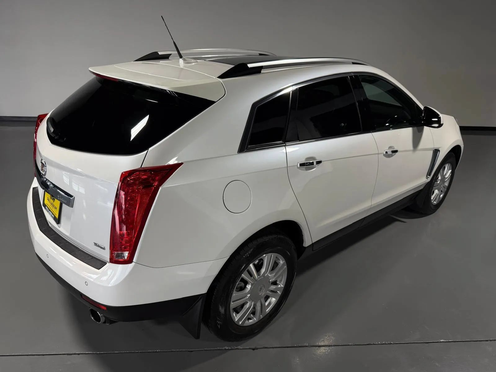Used 2013 Cadillac SRX Luxury w/ Driver Awareness Package FWD image 42