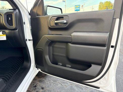 New 2026 Chevrolet Silverado 1500 Custom image 10