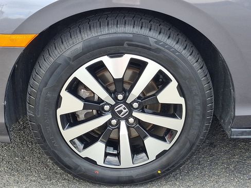 Used 2025 Honda Odyssey EX-L image 26