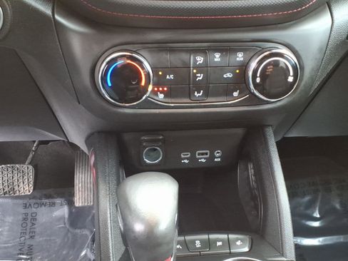 Used 2023 Chevrolet TrailBlazer RS image 22