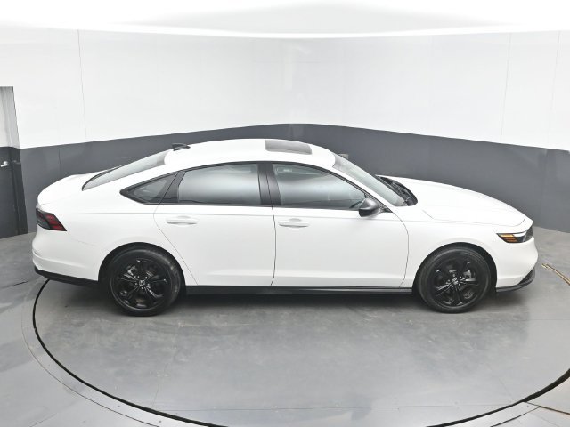 Certified 2025 Honda Accord SE image 39