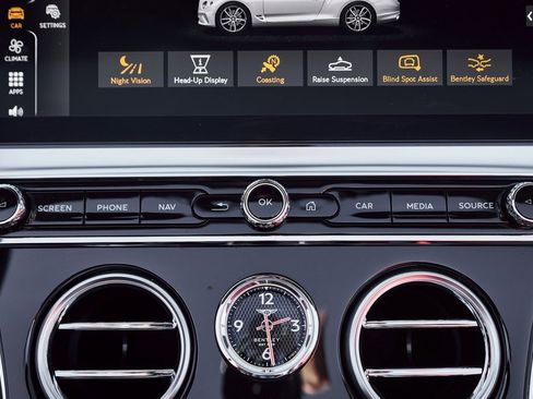 Used 2023 Bentley Continental GT Azure image 62