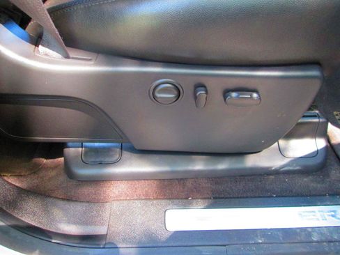 Used 2013 GMC Sierra 1500 SLT AWD/4WD image 14