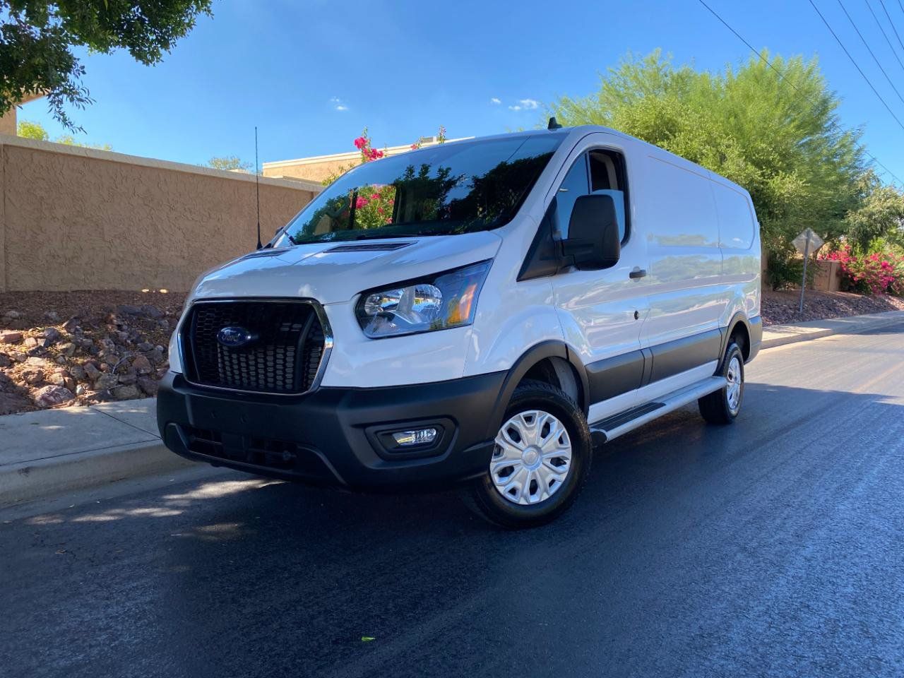 Used 2025 Ford Transit 250 Low Roof w/ Exterior Upgrade Package RWD image 50