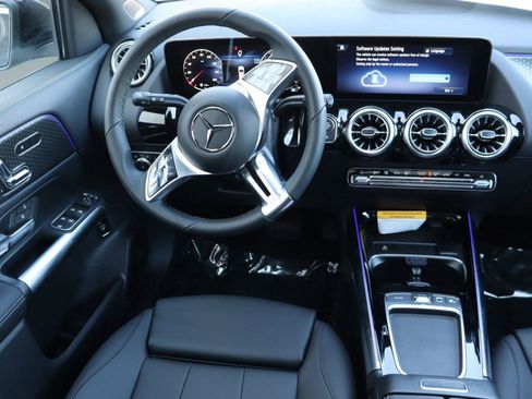 Used 2025 Mercedes-Benz GLA 250 image 20