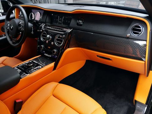 Certified 2023 Rolls-Royce Cullinan Black Badge w/ Dark Exterior Package AWD/4WD image 17