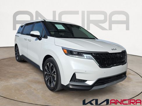 Certified 2024 Kia Carnival EX FWD image 1