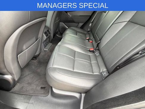 Used 2025 Land Rover Range Rover Velar Dynamic SE AWD/4WD image 11