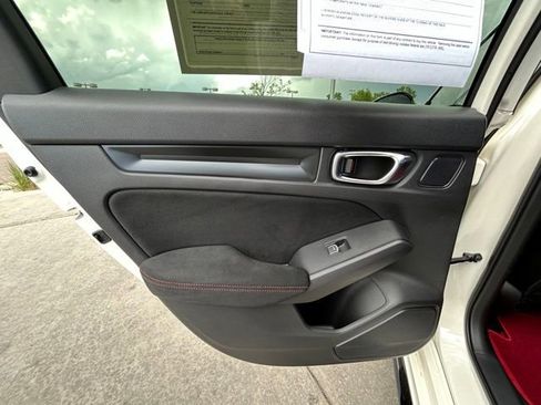 Used 2025 Honda Civic Type R image 27