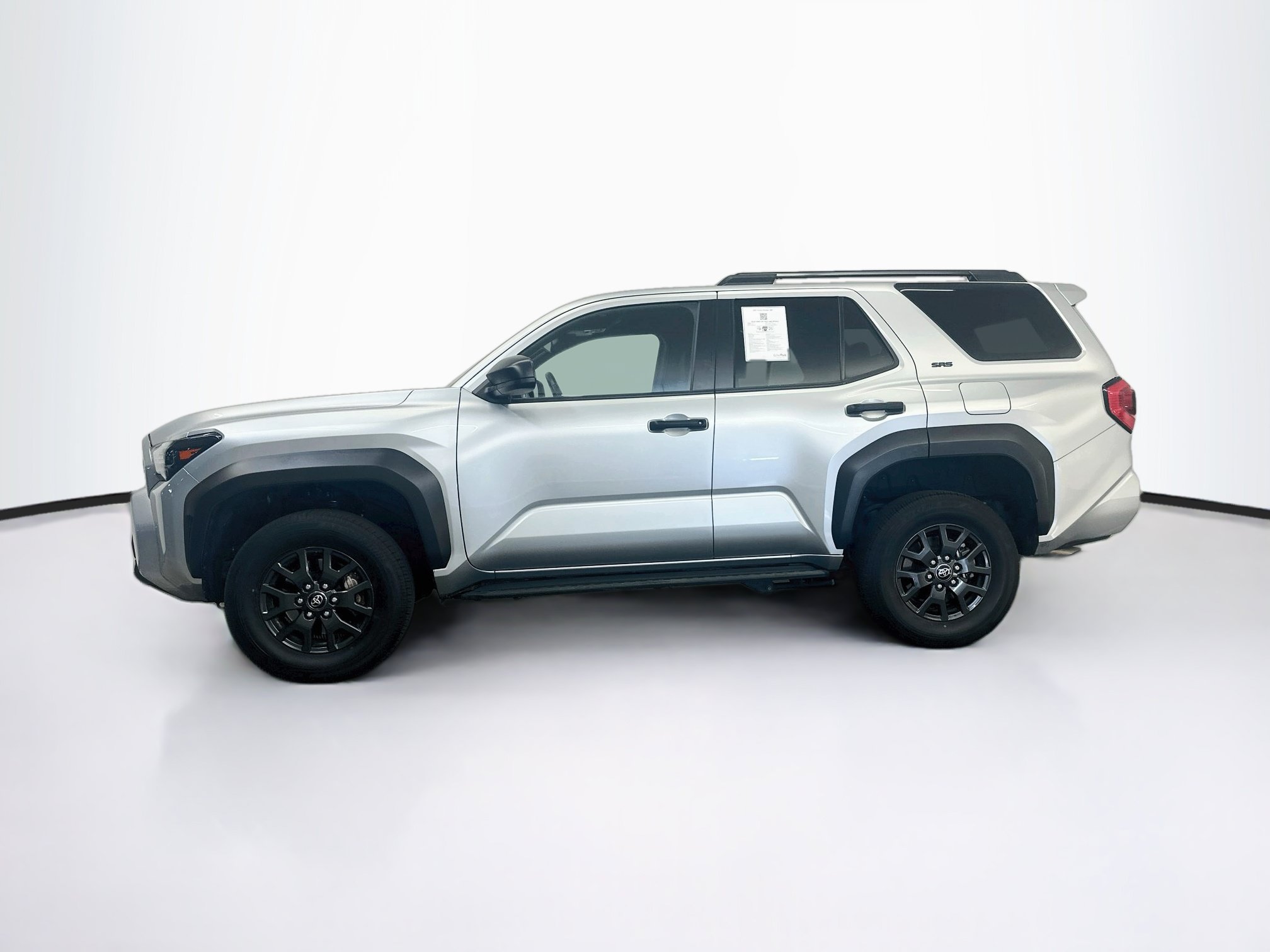 Used 2025 Toyota 4Runner SR5 AWD/4WD image 4