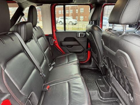 Used 2021 Jeep Wrangler Unlimited Rubicon image 35