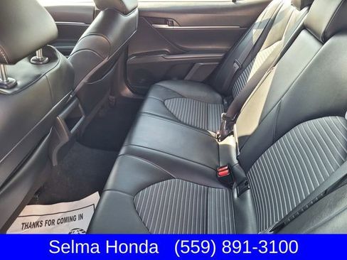 Used 2024 Toyota Camry SE image 8