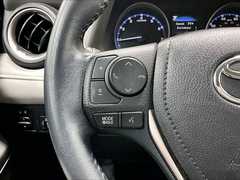 Used 2018 Toyota RAV4 XLE image 24