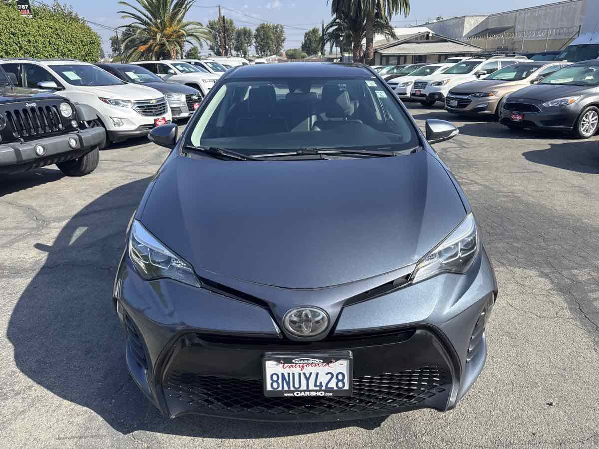 Used 2019 Toyota Corolla SE FWD image 2