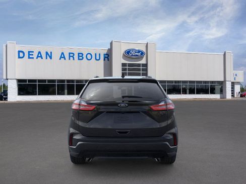 New 2024 Ford Edge SE w/ Black Appearance Package image 5