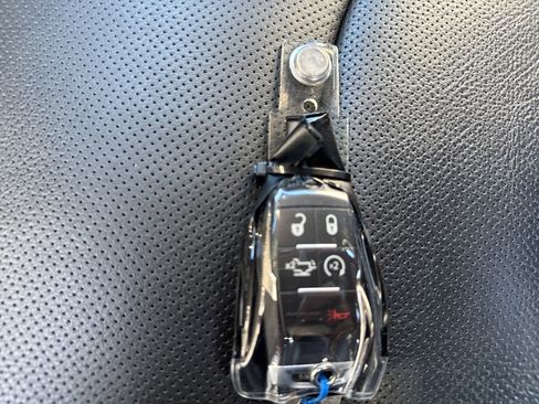 Used 2023 RAM 2500 Limited image 34