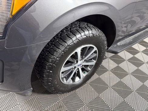 Certified 2021 Ford Expedition Max XLT image 10