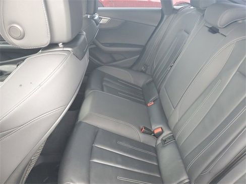 Used 2021 Audi A5 2.0T Premium image 11