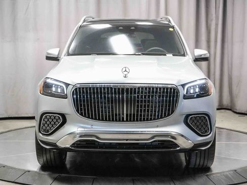 New 2026 Mercedes-Benz Maybach GLS 600 4MATIC image 2
