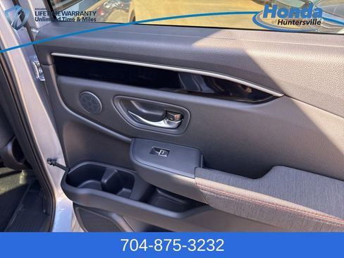 New 2026 Honda Pilot Sport image 17