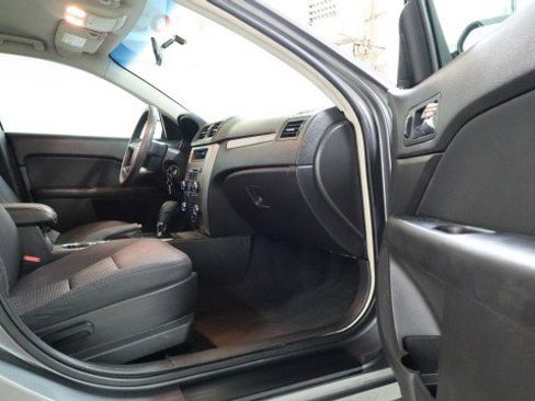 Used 2012 Ford Fusion SE image 10