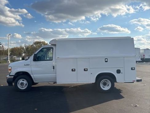 New 2026 Ford E-350 and Econoline 350 Super Duty w/ Power Equipment Group image 5