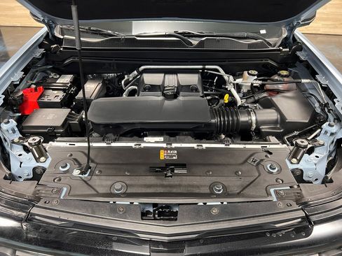 Used 2025 Chevrolet Colorado Z71 w/ Technology Package image 21