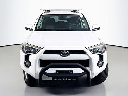 Used 2018 Toyota 4Runner SR5 image 2
