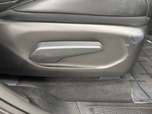 Used 2023 Jeep Grand Cherokee L Laredo AWD/4WD image 29