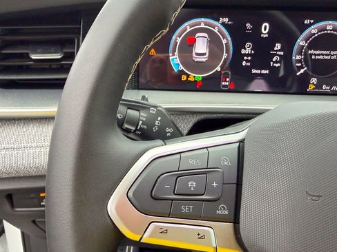 New 2026 Volkswagen Tiguan S image 17