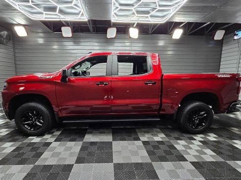 Used 2021 Chevrolet Silverado 1500 LT Trail Boss w/ Bed Protection Package AWD/4WD image 9