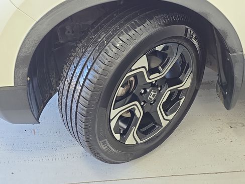 Used 2018 Honda CR-V Touring image 31