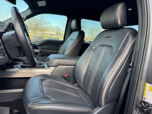 Used 2022 Ford F350 Platinum w/ FX4 Off-Road Package image 2