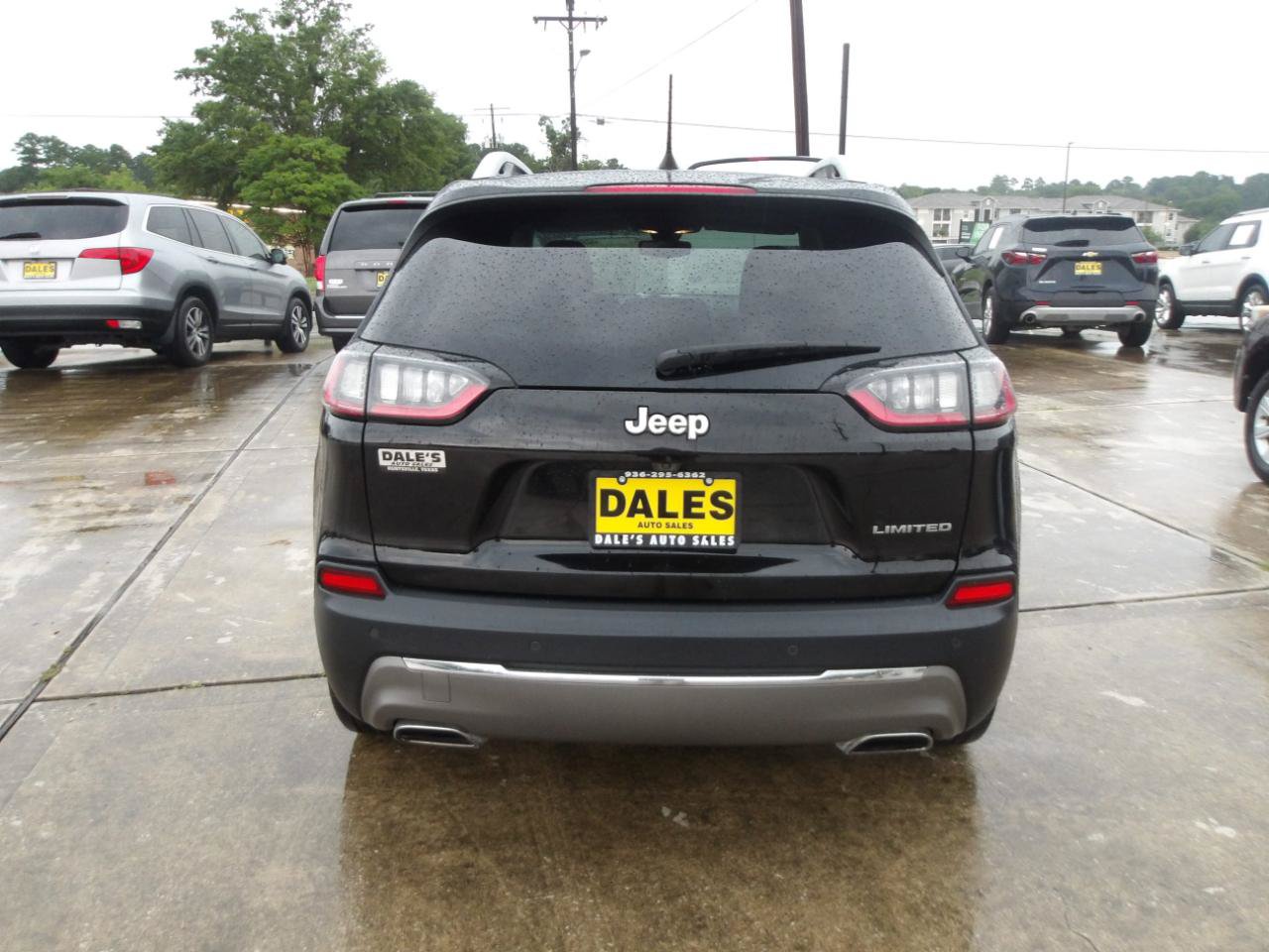 Used 2020 Jeep Cherokee Limited FWD image 12