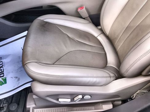 Used 2022 Lincoln Nautilus Reserve w/ Equipment Group 201A image 12