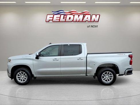 Used 2022 Chevrolet Silverado 1500 LT AWD/4WD image 2